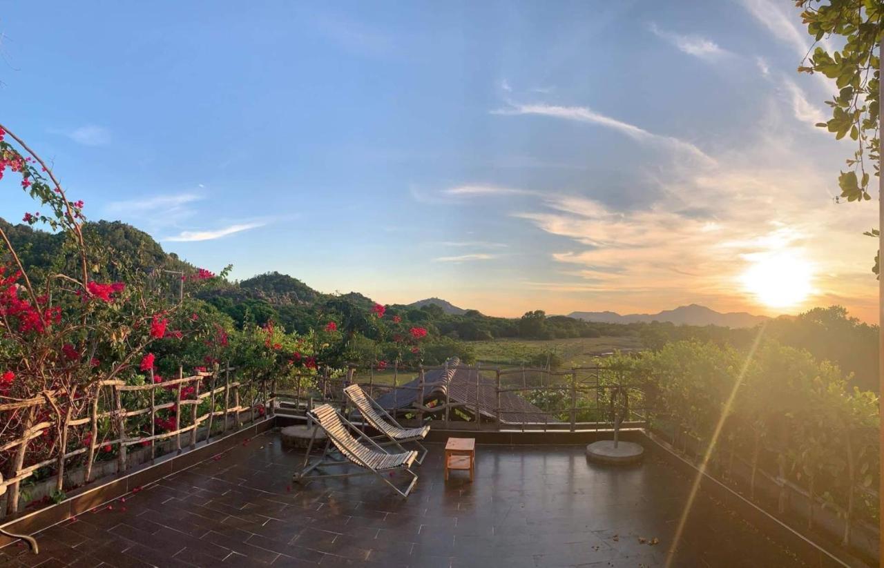 Villa Dao Hoa Vang Cam Ranh - Venuestay 外观 照片